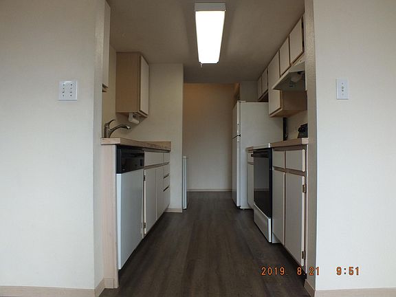 5th image of 12549 28th Ave NE APT 207