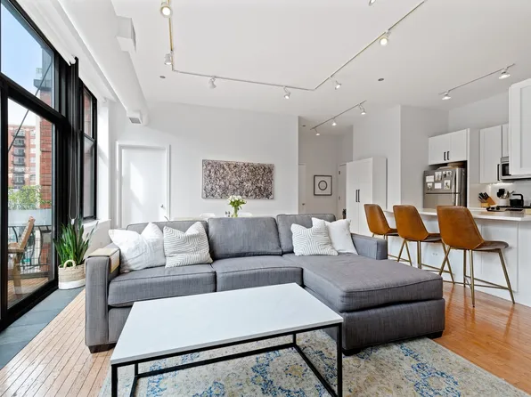 333 W Hubbard St, Chicago, IL