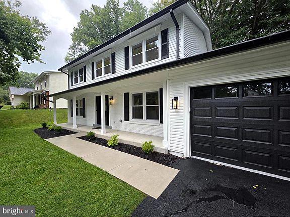 2nd image of 9137 Rockefeller Ln