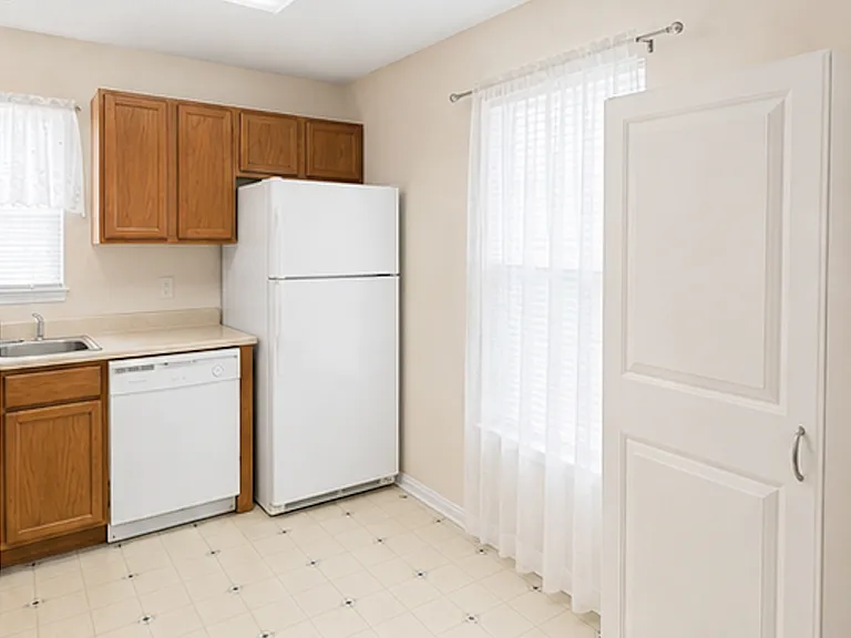 924 W Main St #1 — Photo 5