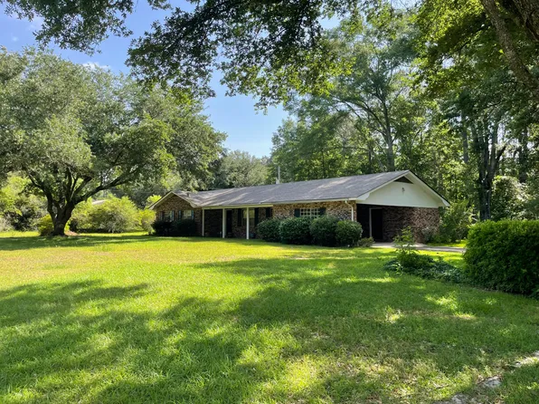 1802 Old Highway 35 N, Columbia, MS 39429