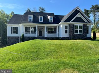100 Truslow Ridge Ct, Fredericksburg, VA 22406