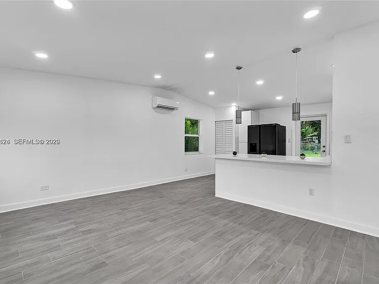 1175 NW 133rd St — Photo 5