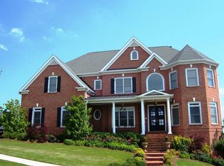 1084 Meadow Club Ct, Suwanee, GA 30024