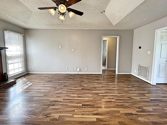 5th image of 1207 Dandelion Ct