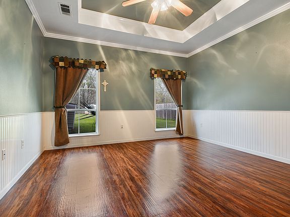 5th image of 10263 Carter Hills Ave