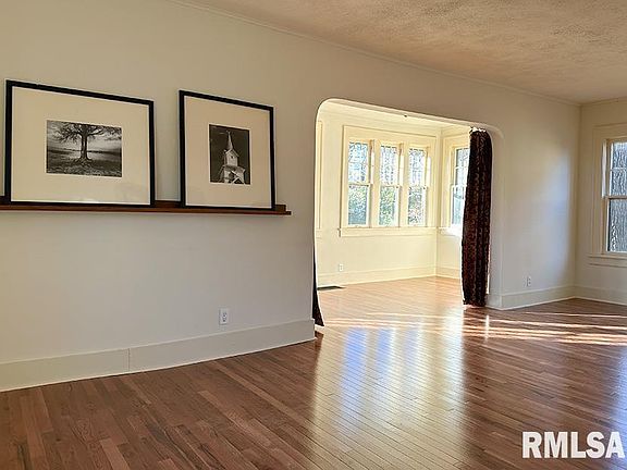 5th image of 702 W Cherry St