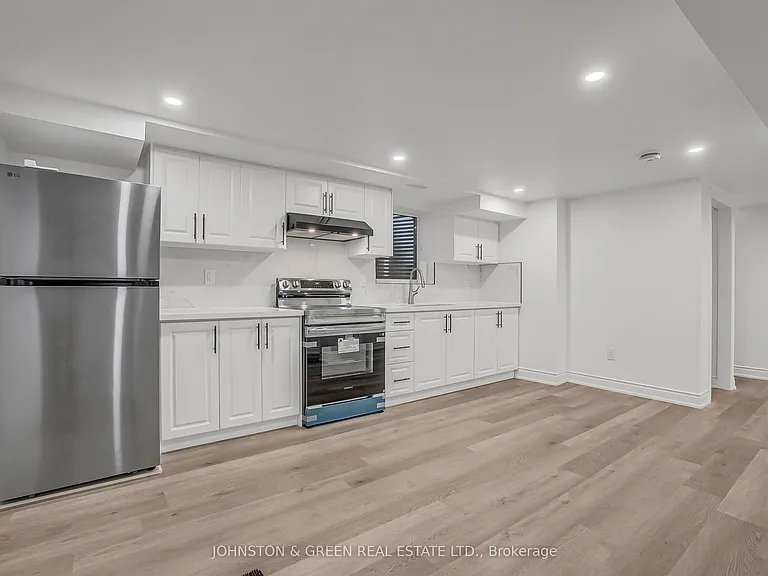 126 Slan Ave — Photo 2