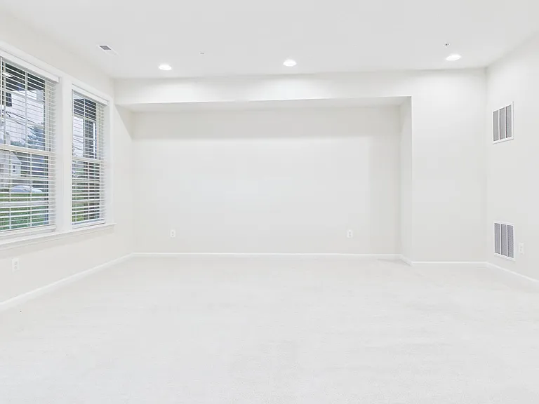 22 Chester Ct — Photo 7