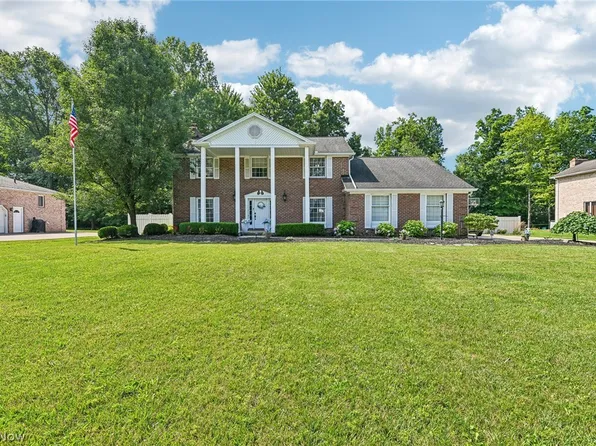 3709 Tippecanoe Pl, Canfield, OH 44406
