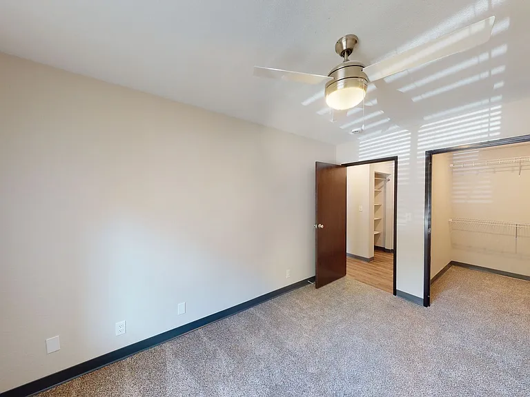 210 S Hyland Ave — Photo 5