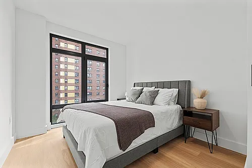 63 Pitt St Photo 1