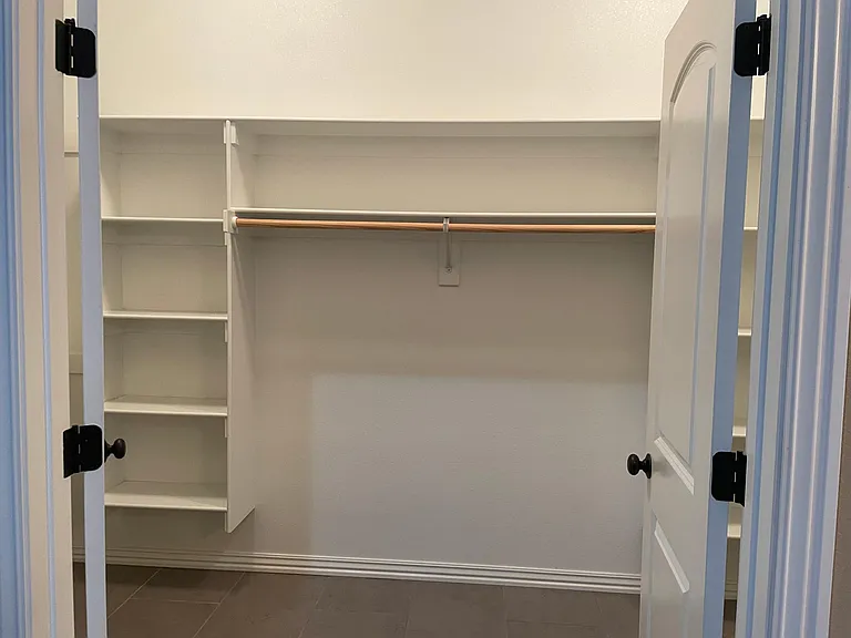3995 Orleans Ave — Photo 9