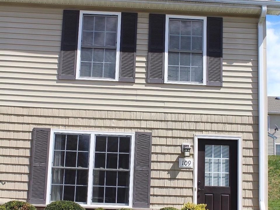 1st image of 109 Old Tavern Cir