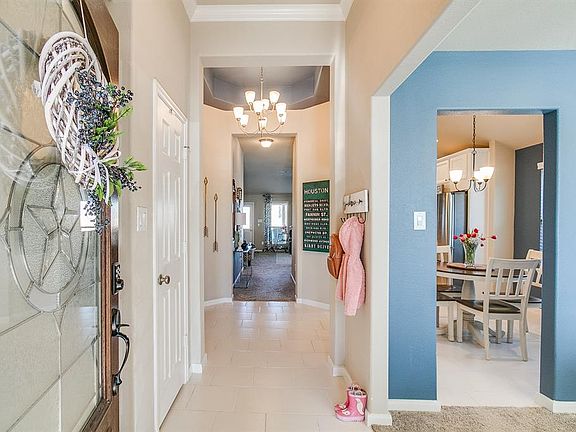 3rd image of 8607 Sentosa Woods Ct