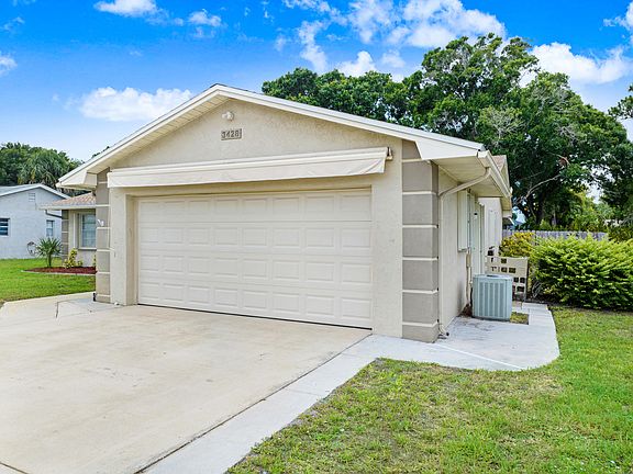 3rd image of 3428 Jay Tee Dr