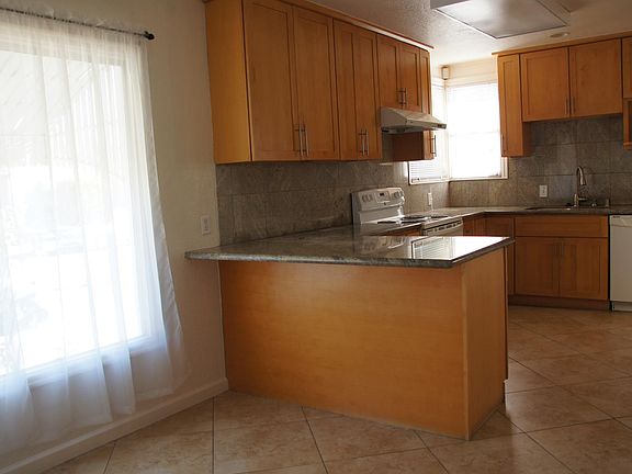 5th image of 334 Garcia Ave