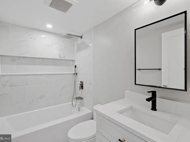 1301 Somerset Pl NW — Photo 9