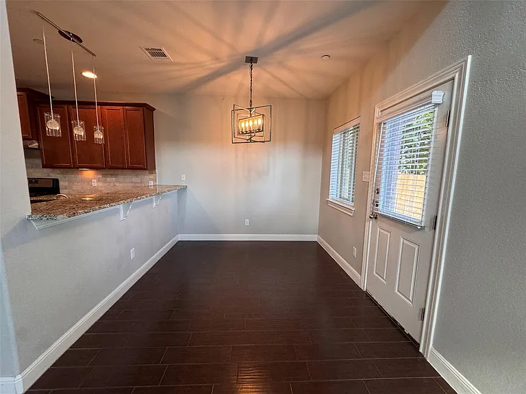2214 S Lakeline Blvd #413 — Photo 8