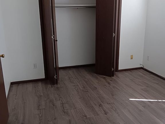 4th image of 2837 28th St #58