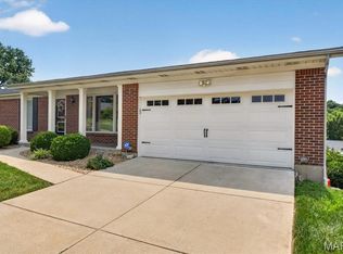 4708 Kingbird Ln, Saint Louis, MO 63128