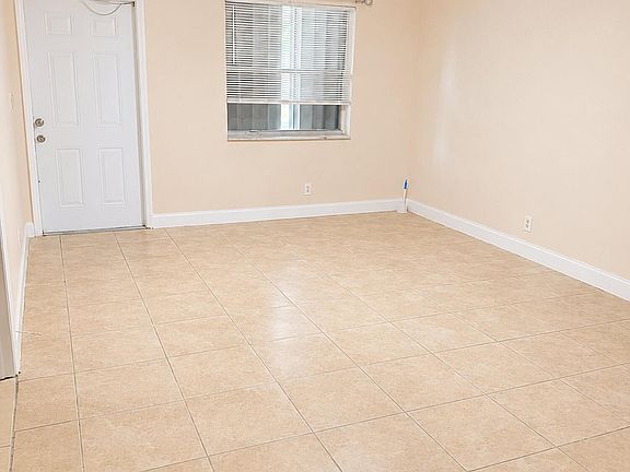 5th image of 2302 Liberty St