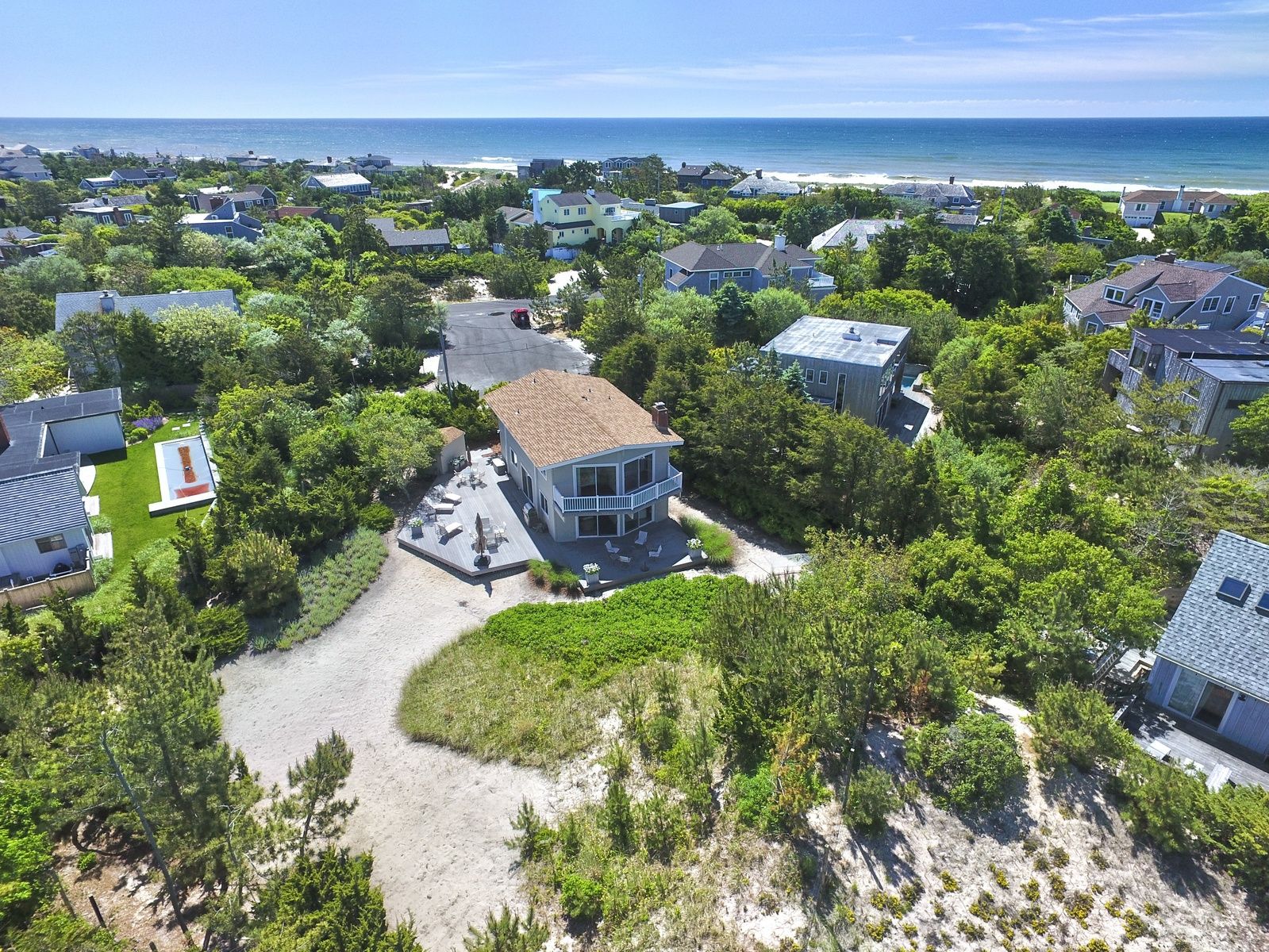 16 Dune Way in Amagansett Out East