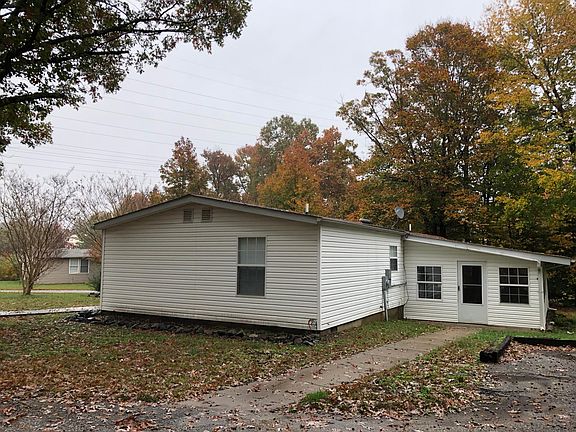 2nd image of 45535 Hickory Hills Cir