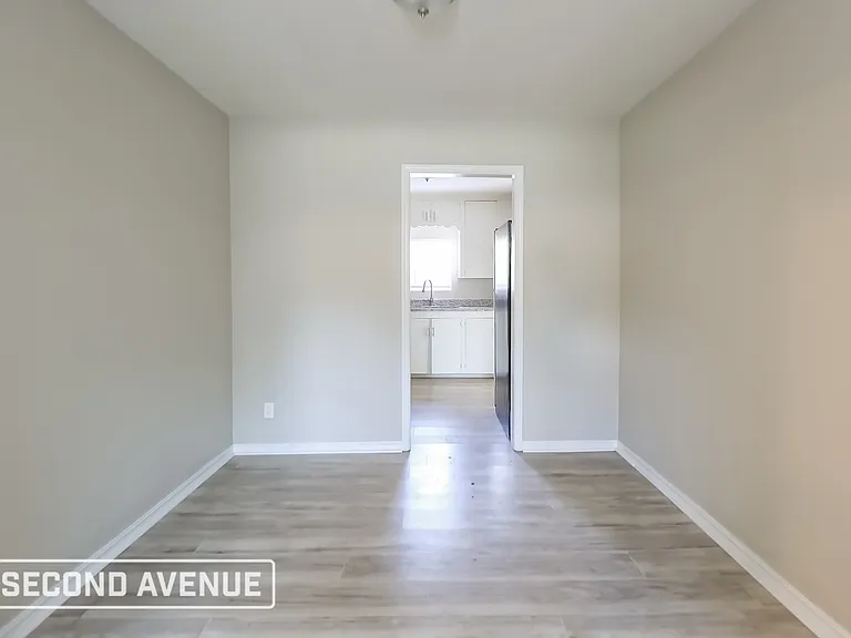 2616 NE Success St — Photo 5