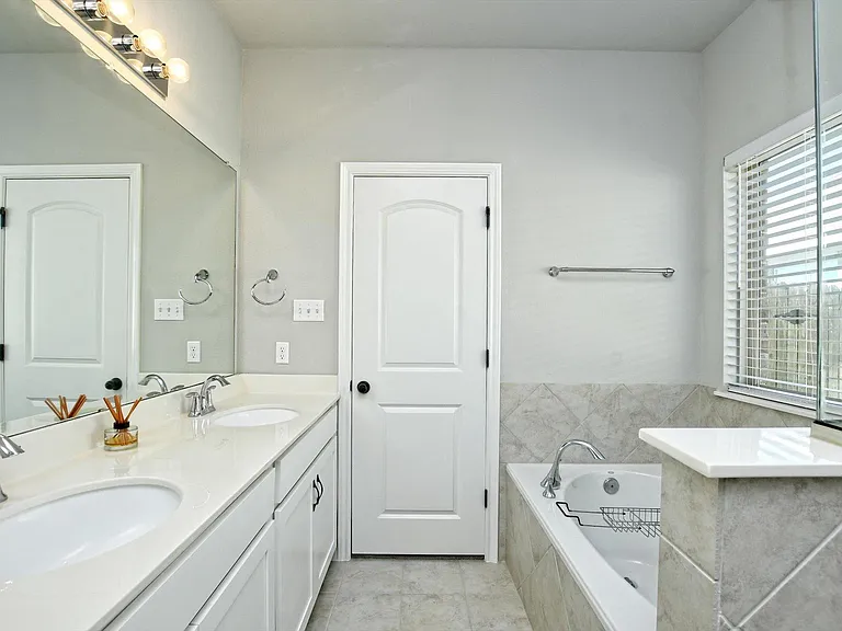 11817 Comedero Way — Photo 17