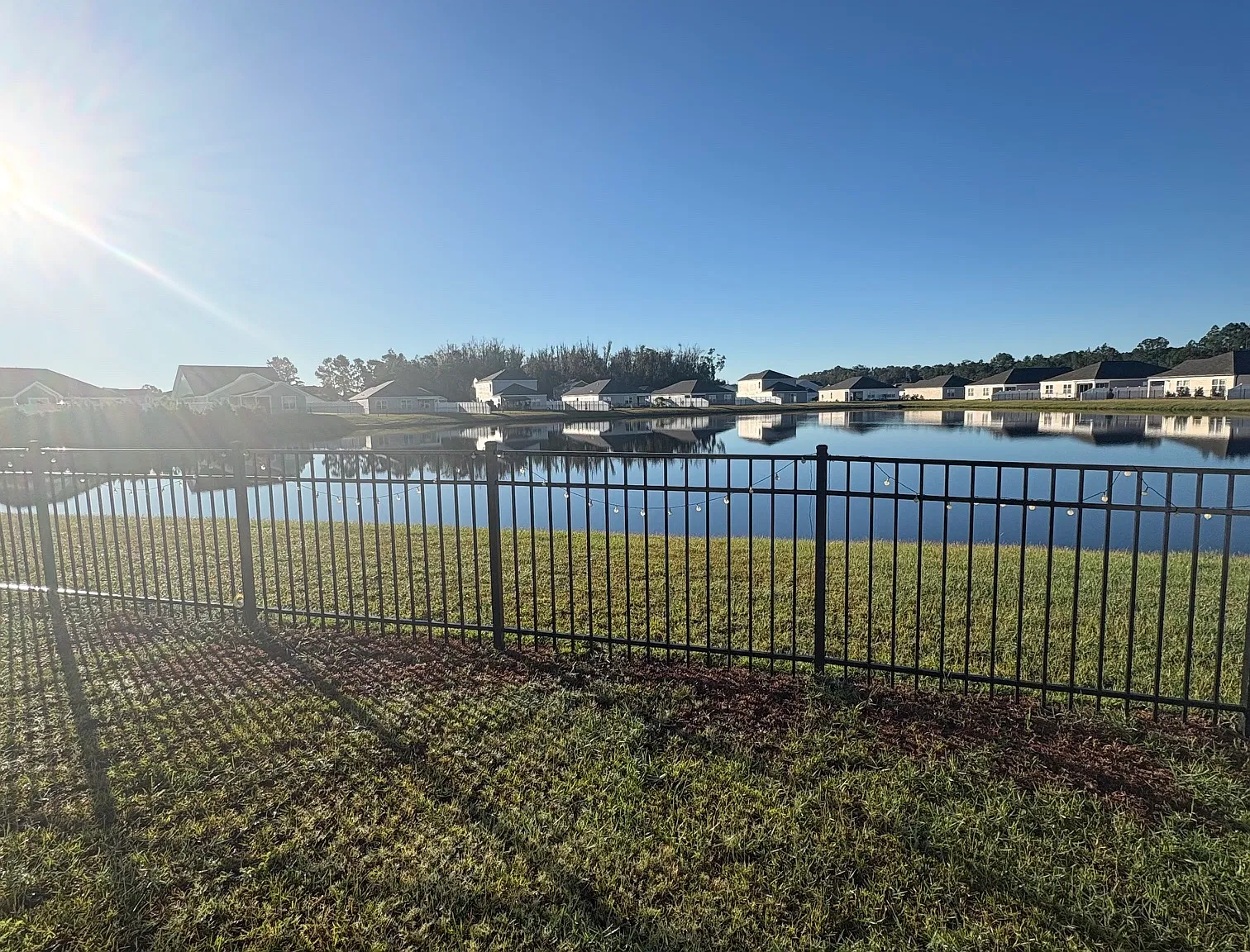 Lakefront 4 bed 2 bath + Pet Friendly — Photo 1