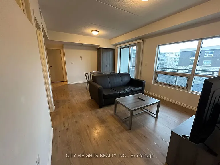 94 Reed Dr — Photo 3