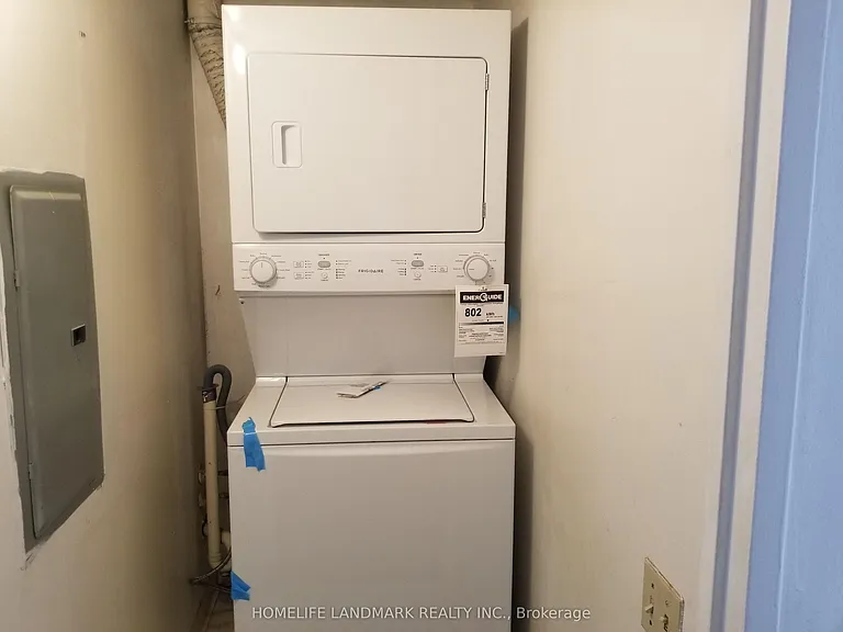 2460 Eglinton Ave E #901 — Photo 25