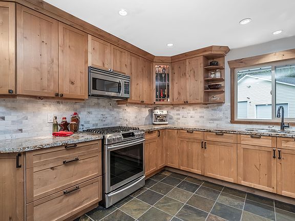 4th image of 25700 116th Ave