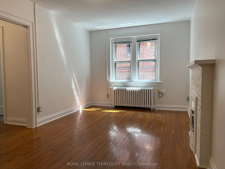 42 Barton Ave #10 — Photo 4