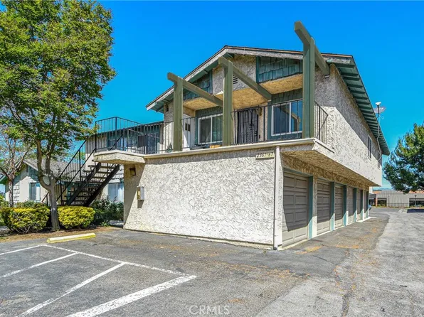 2361 Gonzaga Ln #204, Riverside, CA 92507
