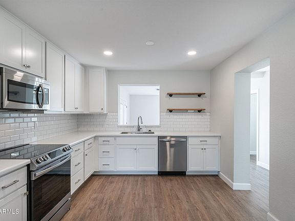 4th image of 8409 E Indianola Ave