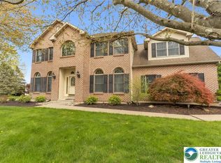 1785 Clarendon Dr, Easton, PA 18040