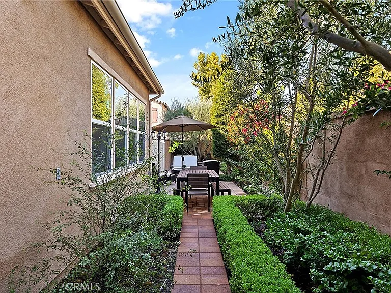 11 Golf Dr — Photo 36