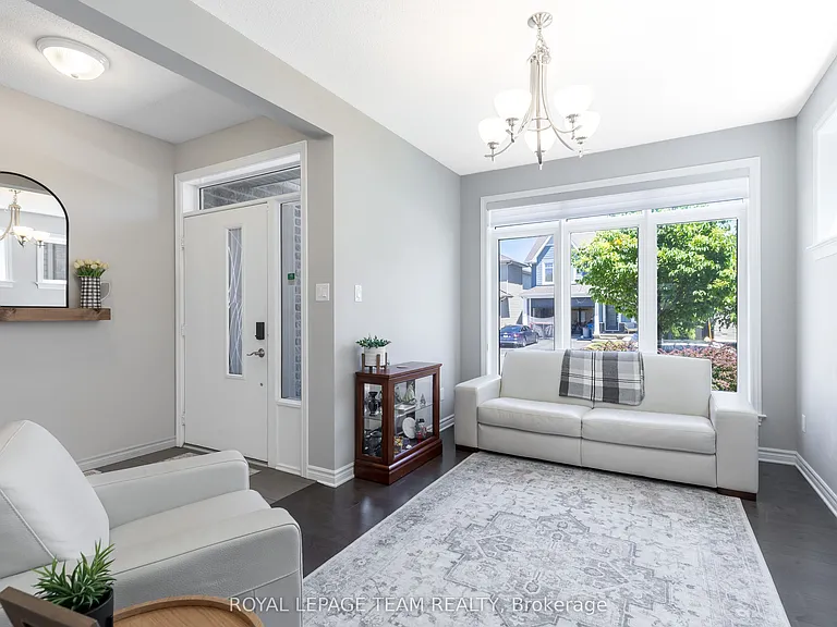 512 Breccia Hts — Photo 8