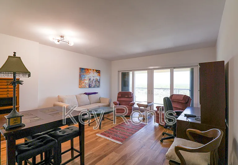 825 Bayshore Dr #1205 — Photo 2