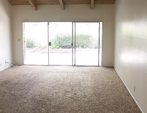 4th image of 1062 Bradbury Ct