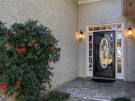 4th image of 420 Clubfield Dr