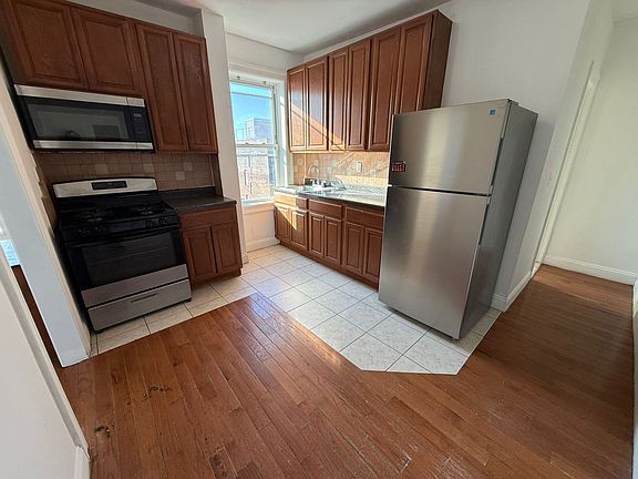 4th image of 220-22 51st St #25E