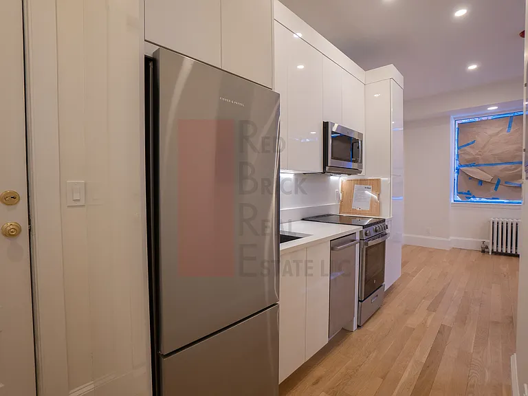 15 Revere St #2B — Photo 5