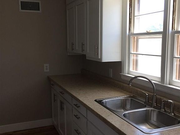 5th image of 1502 Avenue I