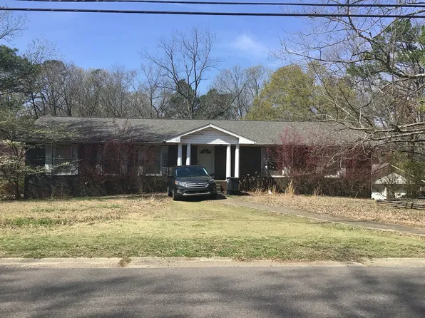 1834 Trail Ridge Dr, Pelham, AL 35124