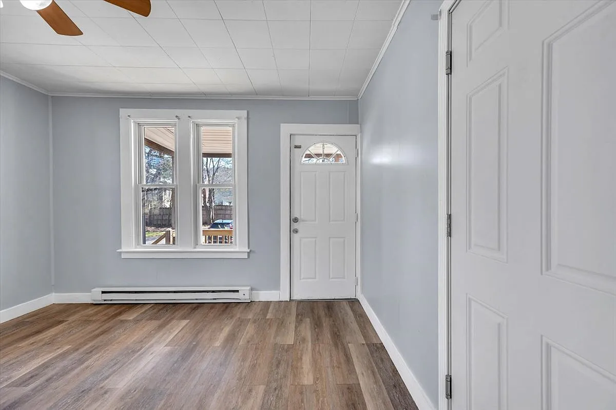 15-19 Thibault Ave - 15 — Photo 4