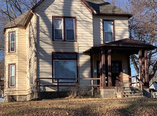 1238 S High Ave, Freeport, IL 61032