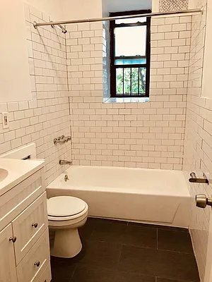 Rented by Real Broker NY LLC | media 28